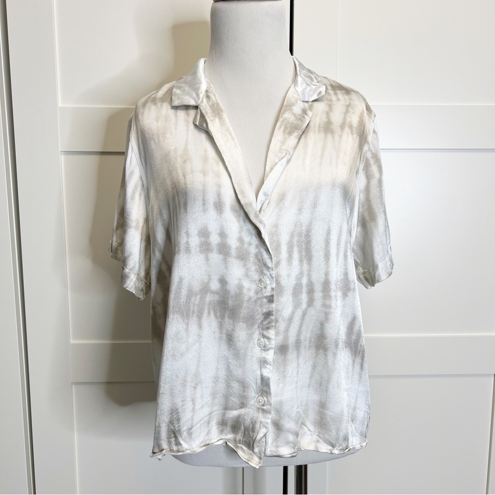 Rails Maui Satin Short‎ Sleeve Button Down Top Sand Tide L